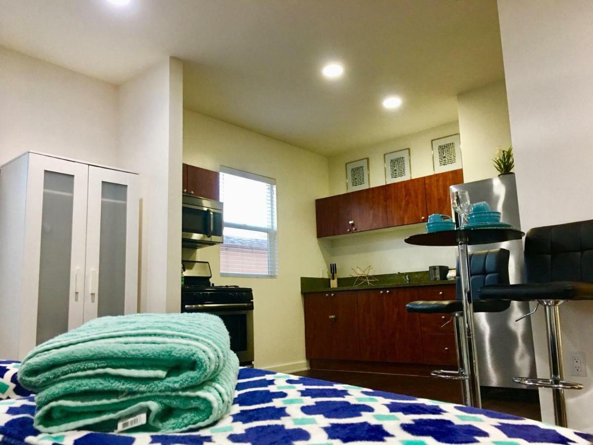 Appartamento Charming Studio In Hollywood *